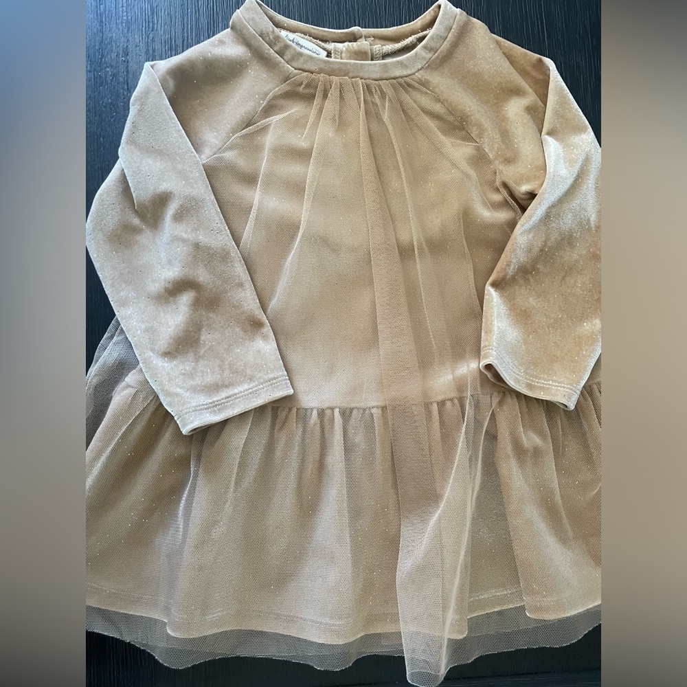 Dress 👗 - Picture 2 of 7